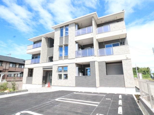  近鉄難波線・奈良線/近鉄奈良駅 バス18分辰市農協下車:停歩8分 1階 築1年