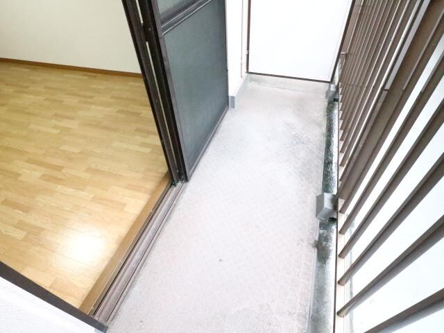  近鉄難波線・奈良線/近鉄奈良駅 徒歩7分 2階 築27年