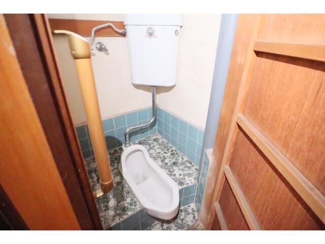  近鉄難波線・奈良線/新大宮駅 徒歩9分 1階 築48年