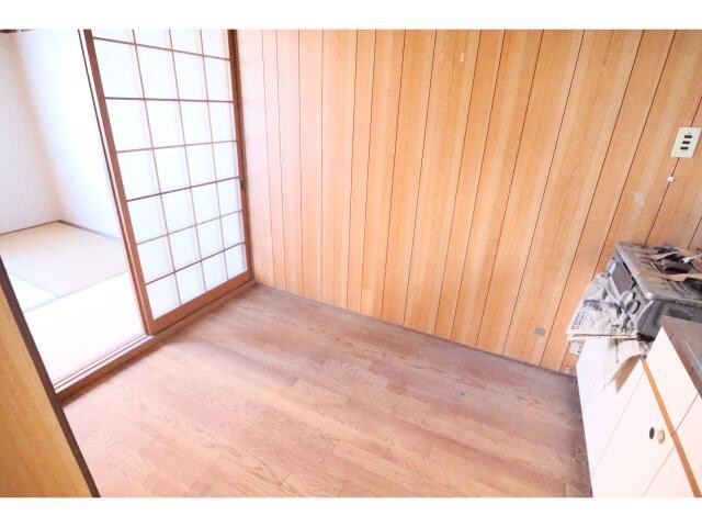  近鉄難波線・奈良線/新大宮駅 徒歩9分 1階 築48年