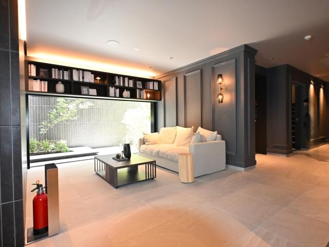  近鉄難波線・奈良線/新大宮駅 徒歩6分 4階 1年未満