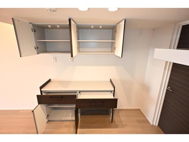  近鉄難波線・奈良線/新大宮駅 徒歩6分 4階 1年未満