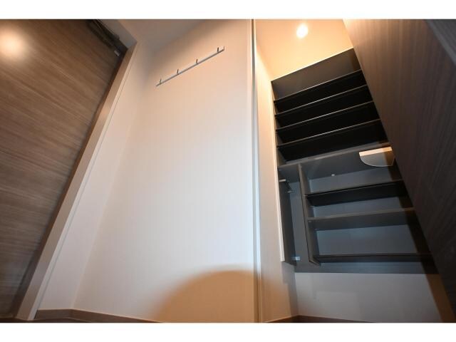  近鉄難波線・奈良線/新大宮駅 徒歩6分 4階 1年未満