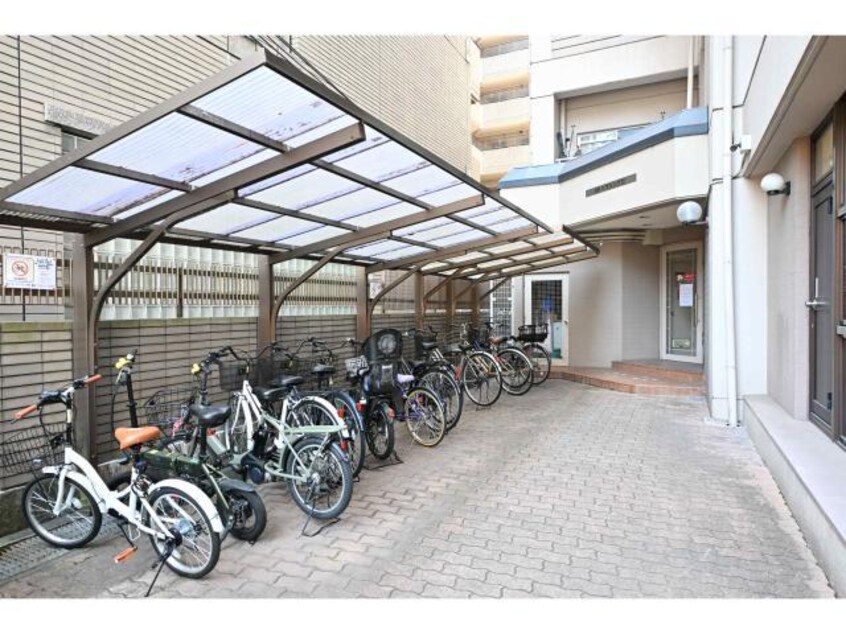  近鉄難波線・奈良線/新大宮駅 徒歩6分 1階 築39年
