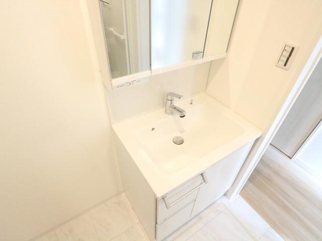  近鉄難波線・奈良線/近鉄奈良駅 徒歩18分 1階 1年未満