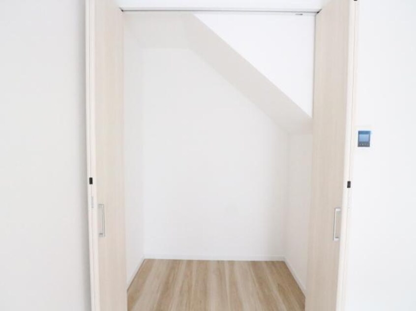  近鉄難波線・奈良線/近鉄奈良駅 徒歩18分 1階 1年未満