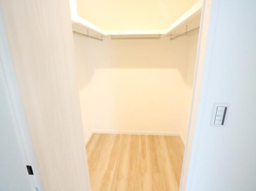  近鉄難波線・奈良線/近鉄奈良駅 徒歩18分 1階 1年未満