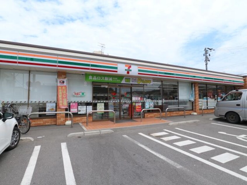 セブンイレブン奈良法蓮町店(コンビニ)まで475m 近鉄難波線・奈良線/近鉄奈良駅 徒歩18分 3階 1年未満