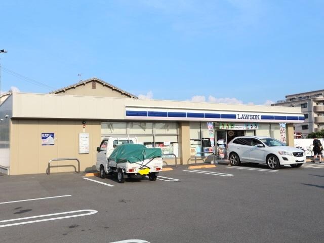 ローソン奈良法蓮町東店(コンビニ)まで839m 近鉄難波線・奈良線/近鉄奈良駅 徒歩18分 2階 1年未満
