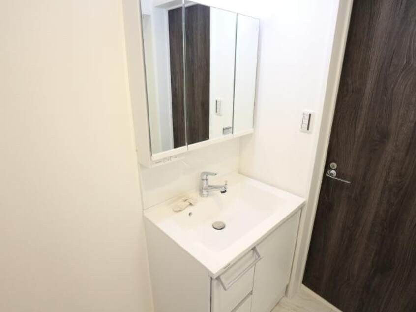  近鉄難波線・奈良線/近鉄奈良駅 徒歩18分 3階 1年未満