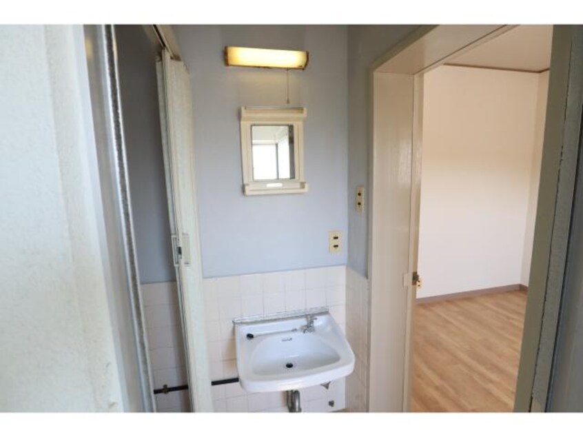  近鉄大阪線（近畿）/二上駅 徒歩10分 1階 築52年