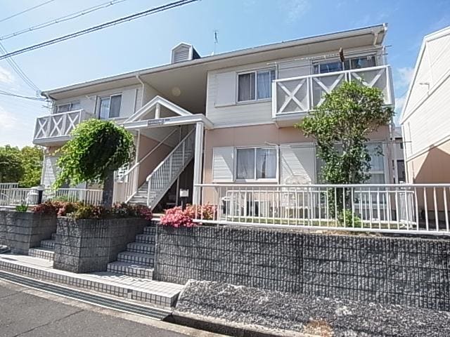  近鉄大阪線（近畿）/五位堂駅 バス8分馬見北９丁目下車:停歩2分 2階 築36年