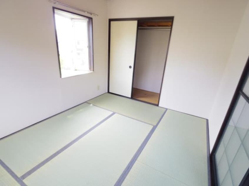  近鉄大阪線（近畿）/五位堂駅 バス8分馬見北９丁目下車:停歩2分 2階 築36年