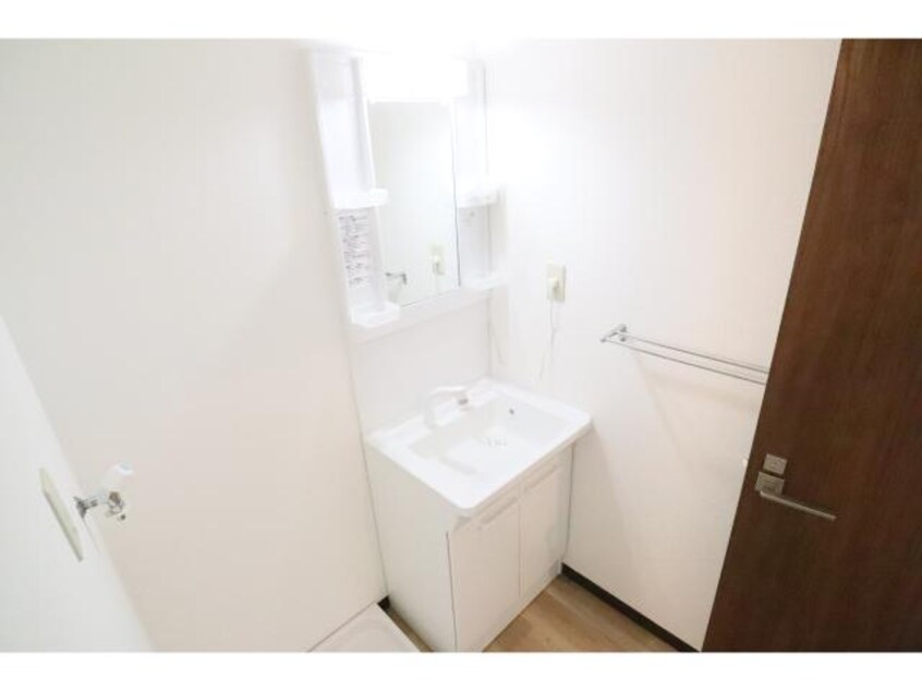  近鉄大阪線（近畿）/五位堂駅 バス8分馬見北９丁目下車:停歩2分 1-2階 築30年