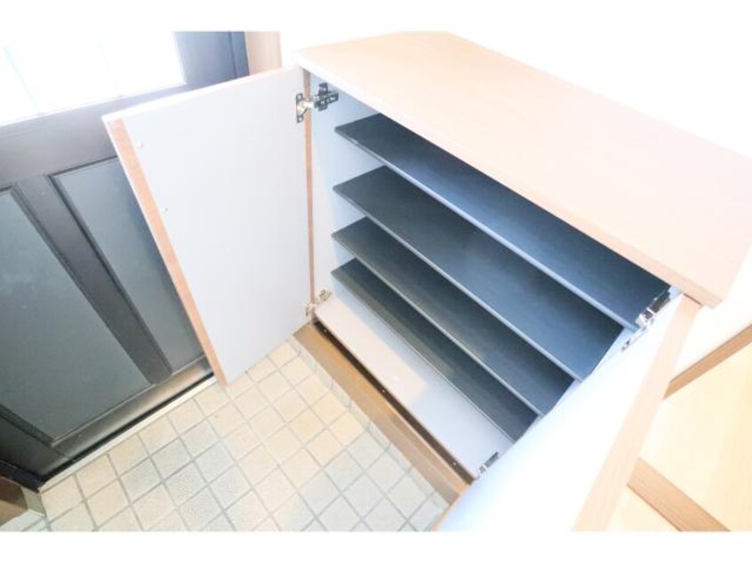  近鉄大阪線（近畿）/五位堂駅 バス8分馬見北９丁目下車:停歩2分 1-2階 築30年