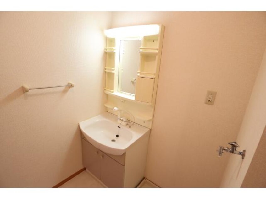  近鉄大阪線（近畿）/二上駅 徒歩5分 1階 築23年