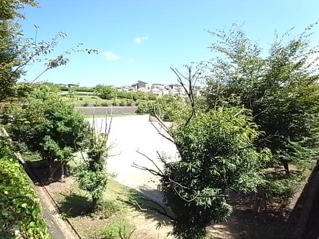 旭ケ丘近隣公園(公園)まで1257m 和歌山線/香芝駅 徒歩14分 2階 築12年