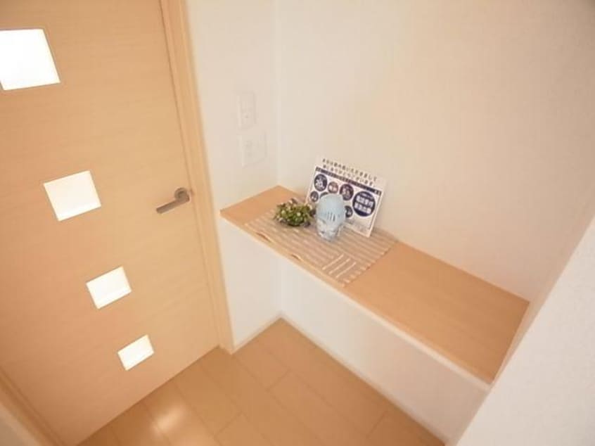  和歌山線/ＪＲ五位堂駅 徒歩2分 1階 築13年