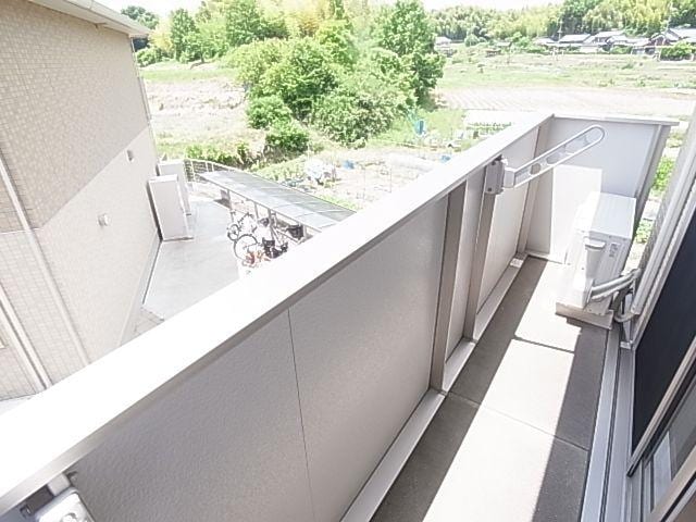  近鉄大阪線（近畿）/五位堂駅 バス5分馬見中5丁目下車:停歩3分 2階 築13年