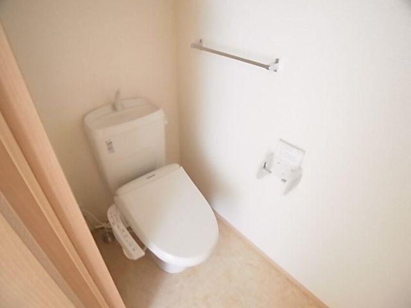  近鉄大阪線（近畿）/五位堂駅 バス5分馬見中5丁目下車:停歩3分 2階 築13年