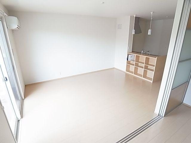  近鉄大阪線（近畿）/五位堂駅 バス5分馬見中5丁目下車:停歩3分 2階 築13年