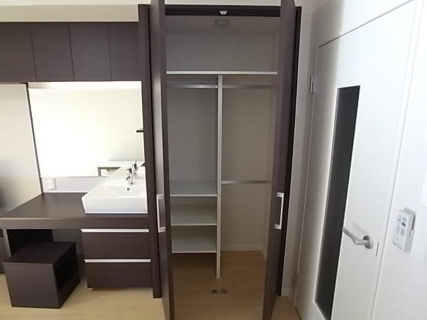  近鉄大阪線（近畿）/五位堂駅 徒歩4分 1階 築11年