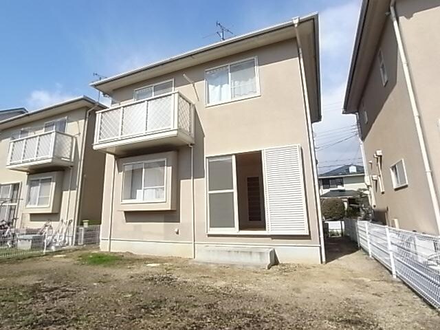  近鉄大阪線（近畿）/五位堂駅 バス8分馬見北6丁目下車:停歩3分 1-2階 築27年