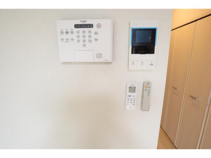  和歌山線/志都美駅 徒歩5分 2階 築1年