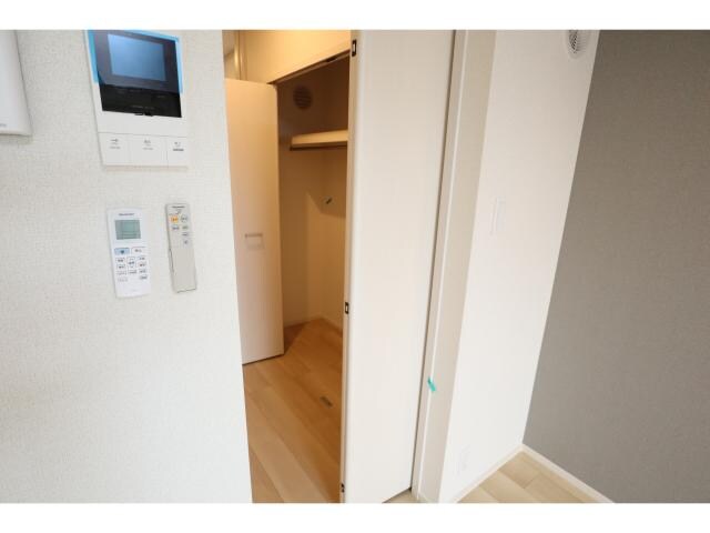  和歌山線/志都美駅 徒歩5分 2階 築1年