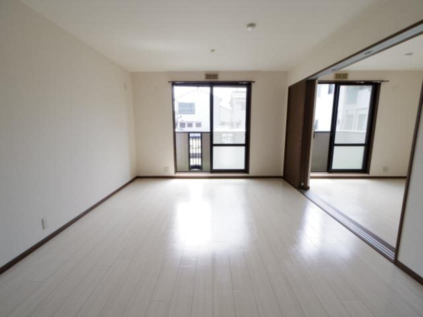  近鉄橿原線/筒井駅 徒歩11分 1階 築26年