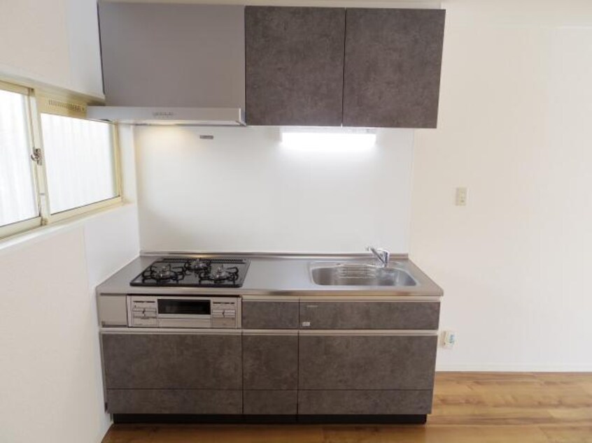  大和路線・関西本線/大和小泉駅 徒歩10分 1階 築33年