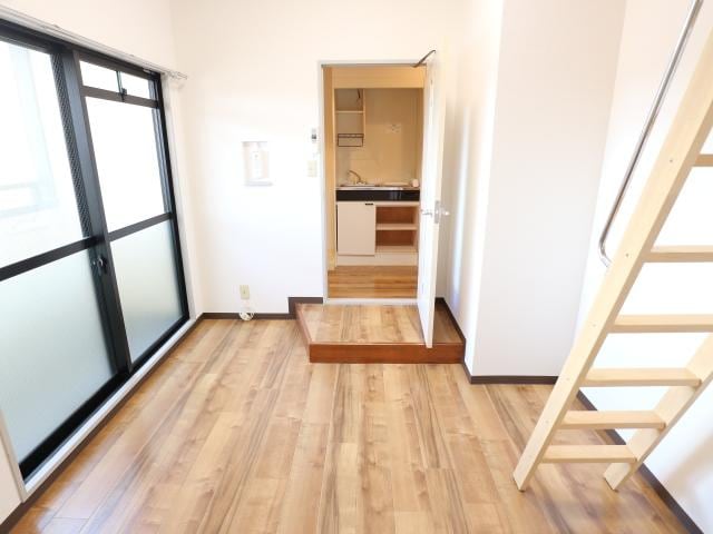 同系モデル写真 大和路線・関西本線/郡山駅 徒歩5分 4階 築28年