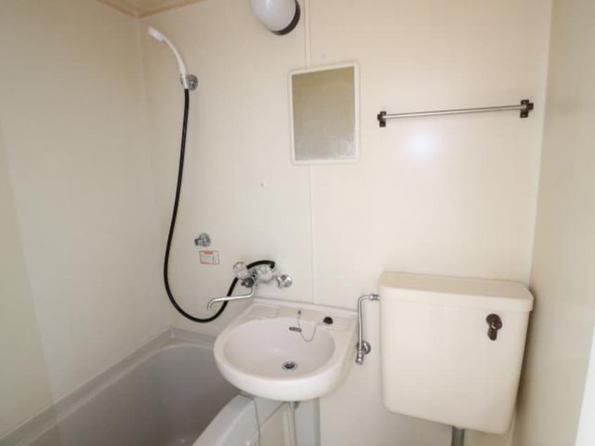 同系モデル写真 近鉄橿原線/近鉄郡山駅 徒歩3分 4階 築36年