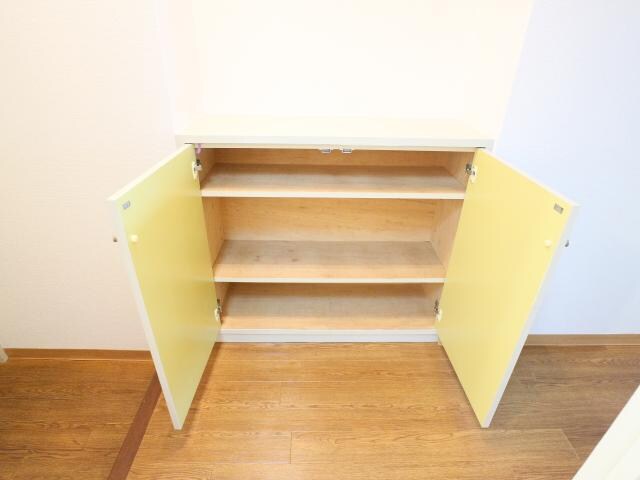  大和路線・関西本線/大和小泉駅 バス13分新町下車:停歩2分 2階 築37年