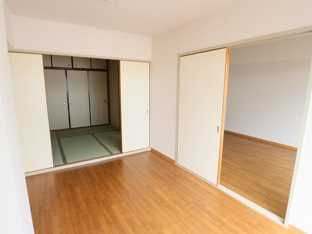  大和路線・関西本線/大和小泉駅 バス13分新町下車:停歩2分 2階 築37年