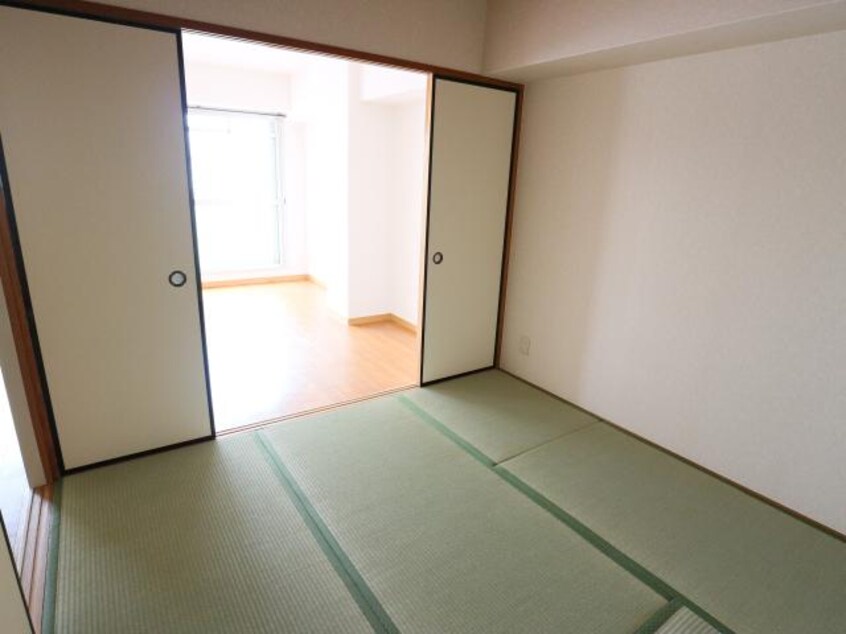  大和路線・関西本線/大和小泉駅 バス13分新町下車:停歩2分 2階 築37年