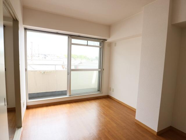  大和路線・関西本線/大和小泉駅 バス13分新町下車:停歩2分 2階 築37年