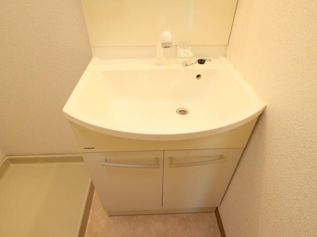  大和路線・関西本線/大和小泉駅 バス13分新町下車:停歩2分 2階 築37年