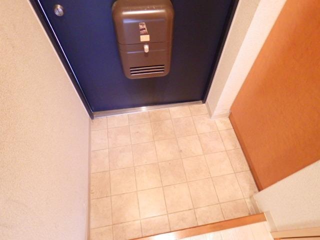  近鉄橿原線/近鉄郡山駅 徒歩3分 2階 築21年