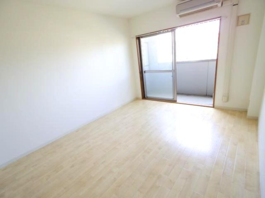  近鉄橿原線/近鉄郡山駅 徒歩13分 3階 築20年