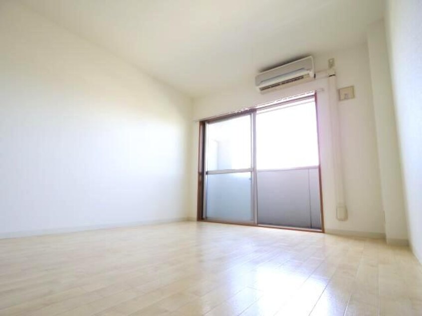  近鉄橿原線/近鉄郡山駅 徒歩13分 3階 築20年