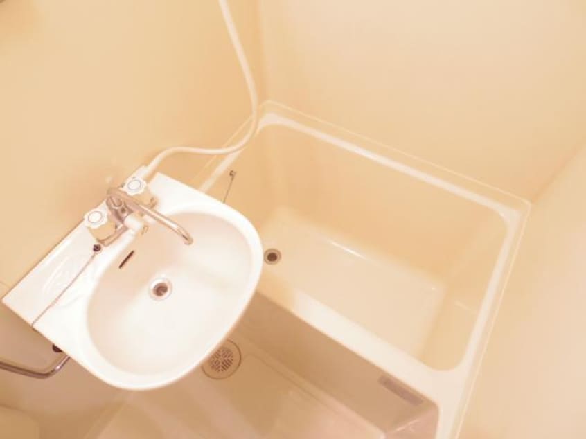 同系モデル写真 近鉄橿原線/近鉄郡山駅 徒歩4分 3階 築34年