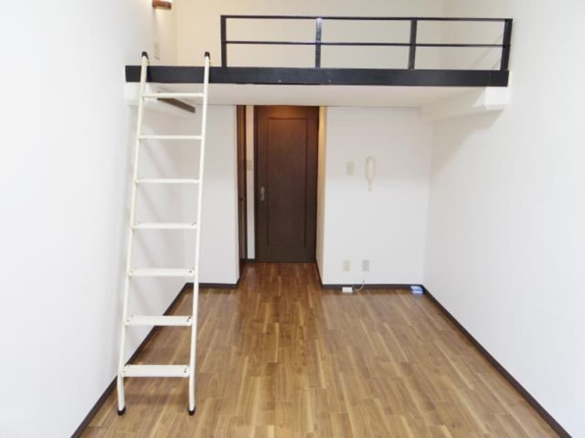  近鉄橿原線/近鉄郡山駅 徒歩4分 1階 築34年