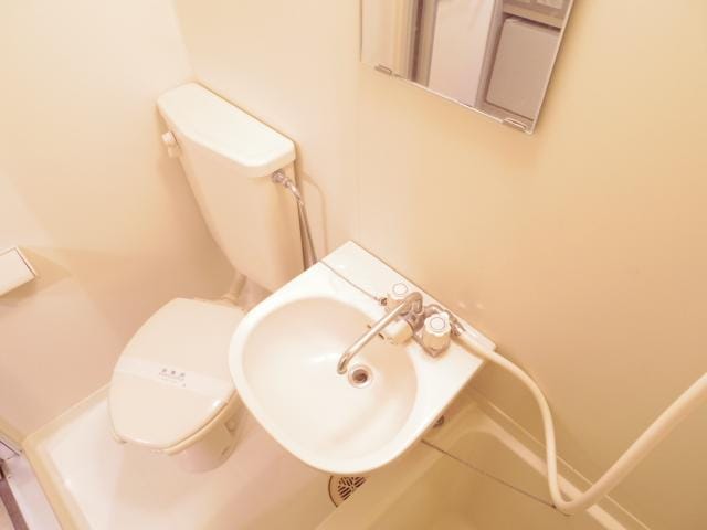 同系モデル写真 近鉄橿原線/近鉄郡山駅 徒歩4分 3階 築34年