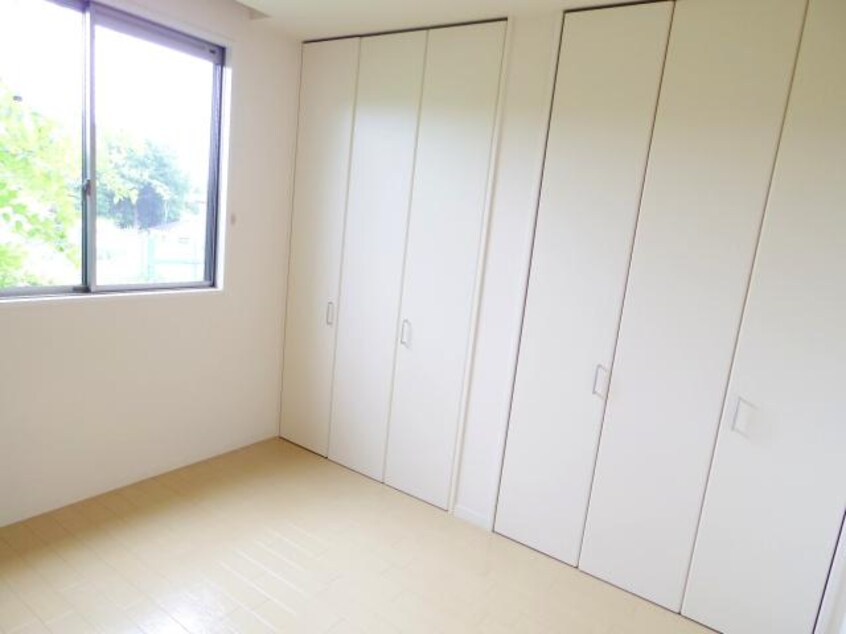  近鉄橿原線/近鉄郡山駅 バス15分矢田山町下車:停歩3分 1階 築18年