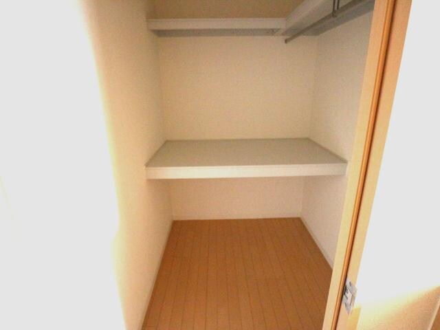  大和路線・関西本線/大和小泉駅 バス10分新町下車:停歩3分 2階 築17年