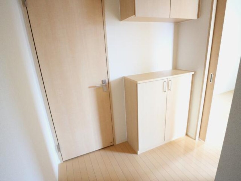  大和路線・関西本線/大和小泉駅 バス10分新町下車:停歩3分 2階 築17年