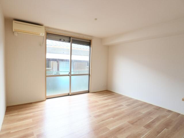  近鉄橿原線/平端駅 徒歩8分 1階 築16年