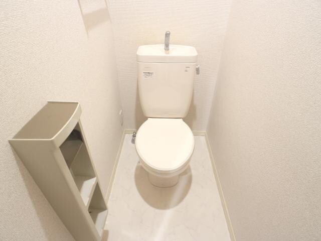  近鉄橿原線/平端駅 徒歩8分 1階 築16年