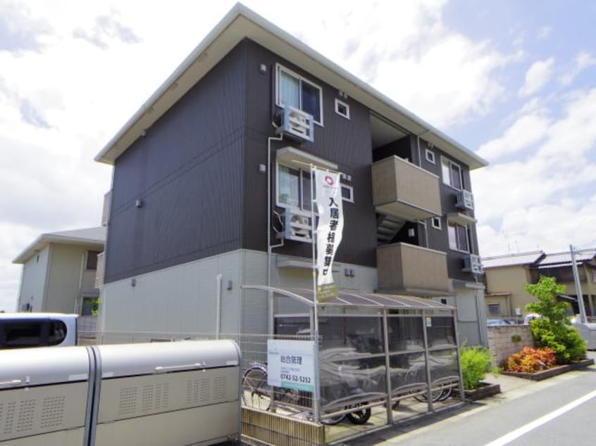  近鉄橿原線/九条駅 徒歩8分 1階 築15年